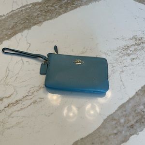 Coach Double Corner Zip Wristlet in Marine.